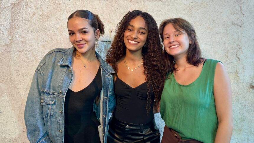 Apenas 3 Meninas