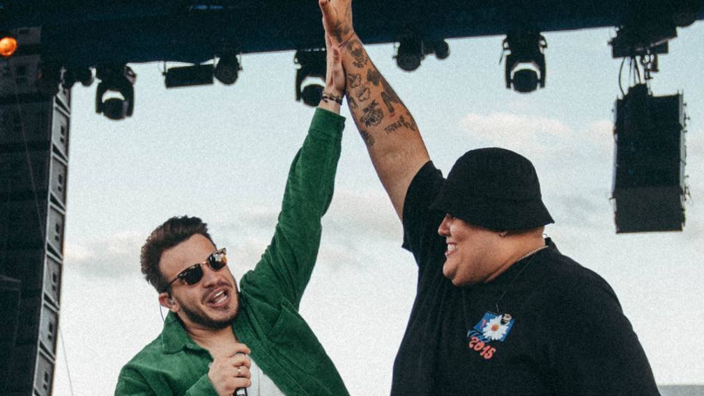 Hit “Lapada Dela” do Grupo Menos é Mais em parceria com Matheus ...
