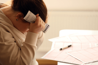 Advogada defende que debate seja conduzido com base em dados, regulação e políticas de prevenção ao endividamento